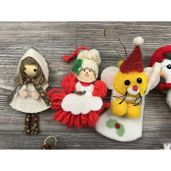 Lot Of 20 Vintage Christmas Ornaments Holiday Decor Trim-A-Tree - Picture 11 of 11